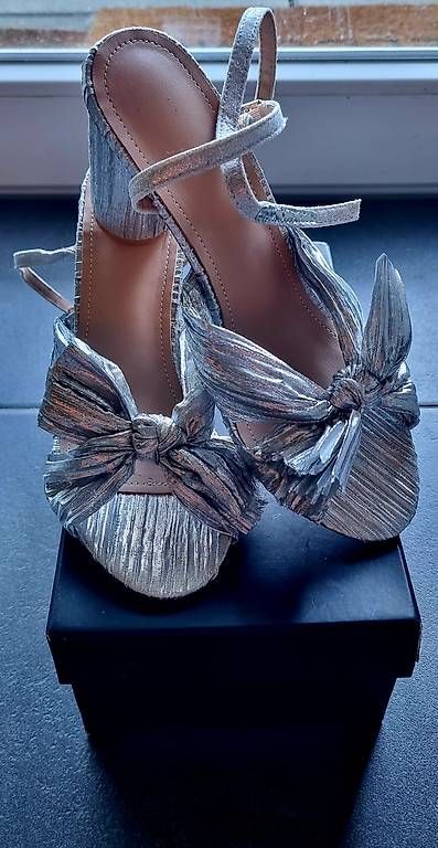 Scarpe da donna: Escarpins argentés neufs – Usato da Port Valais venduto da dov_h9ds