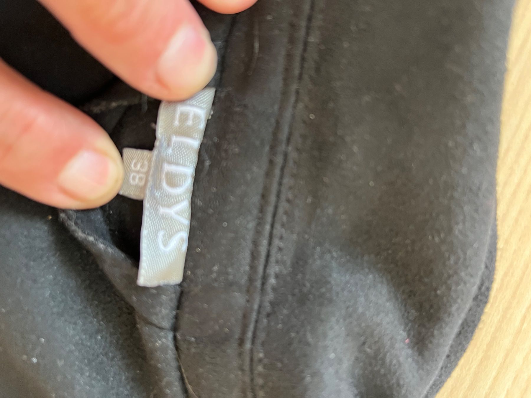 Jacken: Veste noire style daim Taille 38 Mélany – Gebraucht aus Veyrier von kimedovapa 2