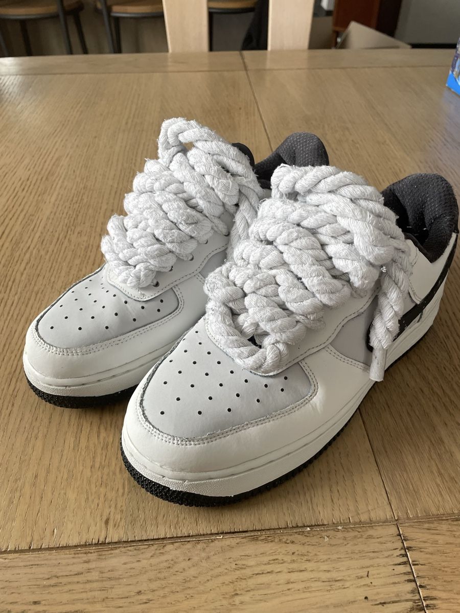 Nike Scarpe da uomo: Nike air force one galaxy – Usato da Le Noirmont venduto da mag.butillon