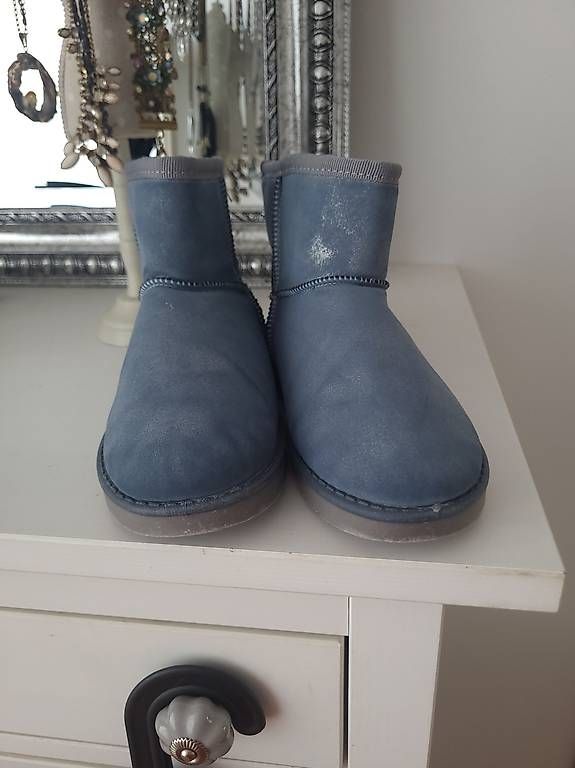 Scarpe per ragazze: Winterboots Gr.34/35 – Usato da Oberaach venduto da Svea11 4