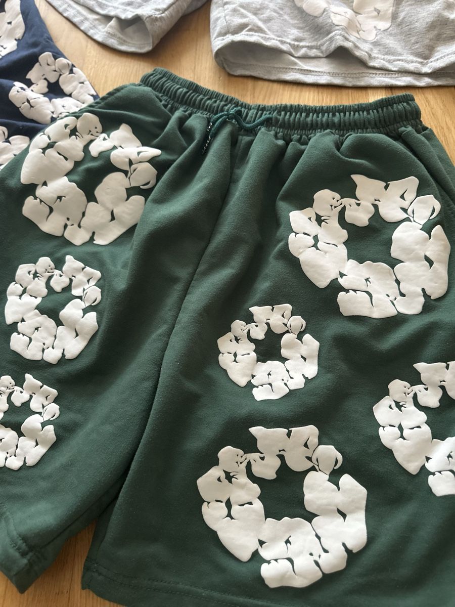 Pantalons: Kurze Hose Grösse L – D'occasion à Erlinsbach SO par dikaan 1