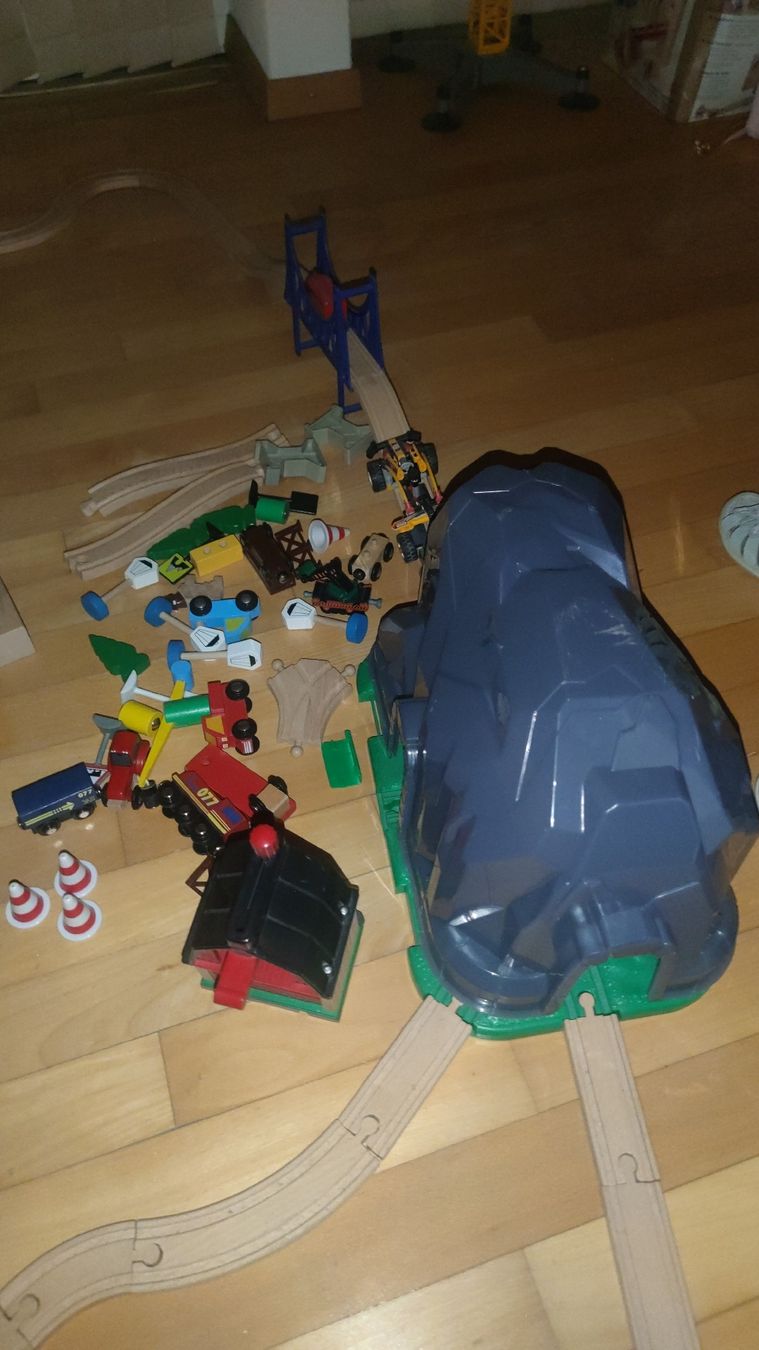 Brio Spielzeuge: Brio Bahn mit Zubehör – Gebraucht aus Würenlos von munika