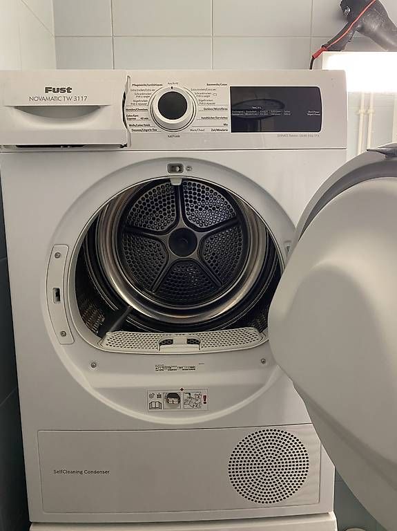Waschmaschinen: Lave linge et sèche linge  – Gebraucht aus Gland von gil_8782 2