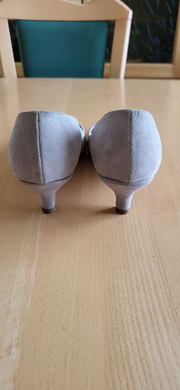 Scarpe da donna: Pumps Wildleder Gr. 37 – Nuovo (secondo la descrizione) da Dürrenäsch venduto da DanaW01 2