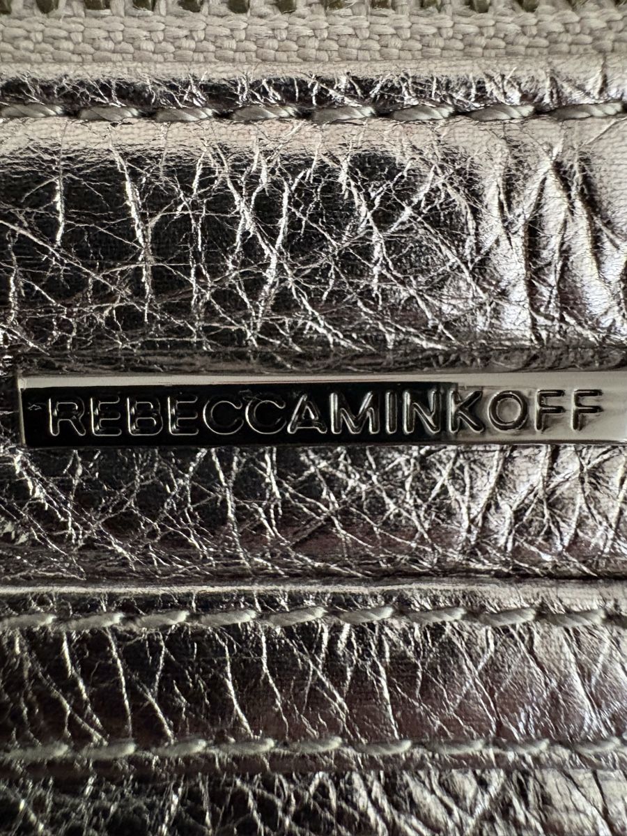 Borse da donna: Rebecca Minkoff herziges metallicgraues Crossovertäschli – Usato da Bad Ragaz venduto da Sorrento55 3