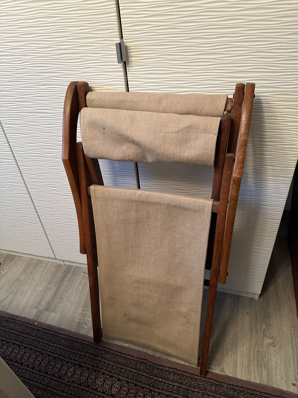 Chaises: Retro Holzklappstuhl – D'occasion à Bürglen UR par Amdeko 1