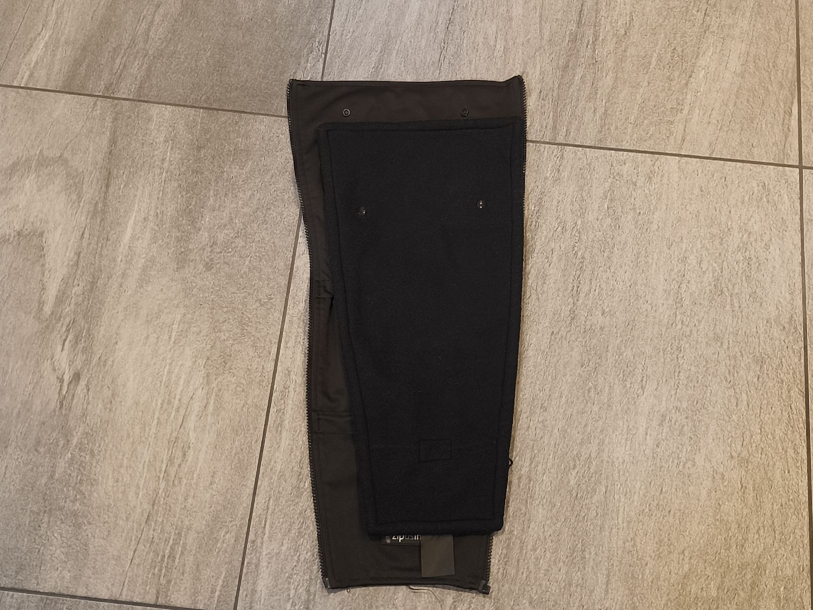 Bauch- & Rückentragen: Zipusin Jackeneinsatz un Fleece – Gebraucht aus Lauperswil von Stefanie3715 1