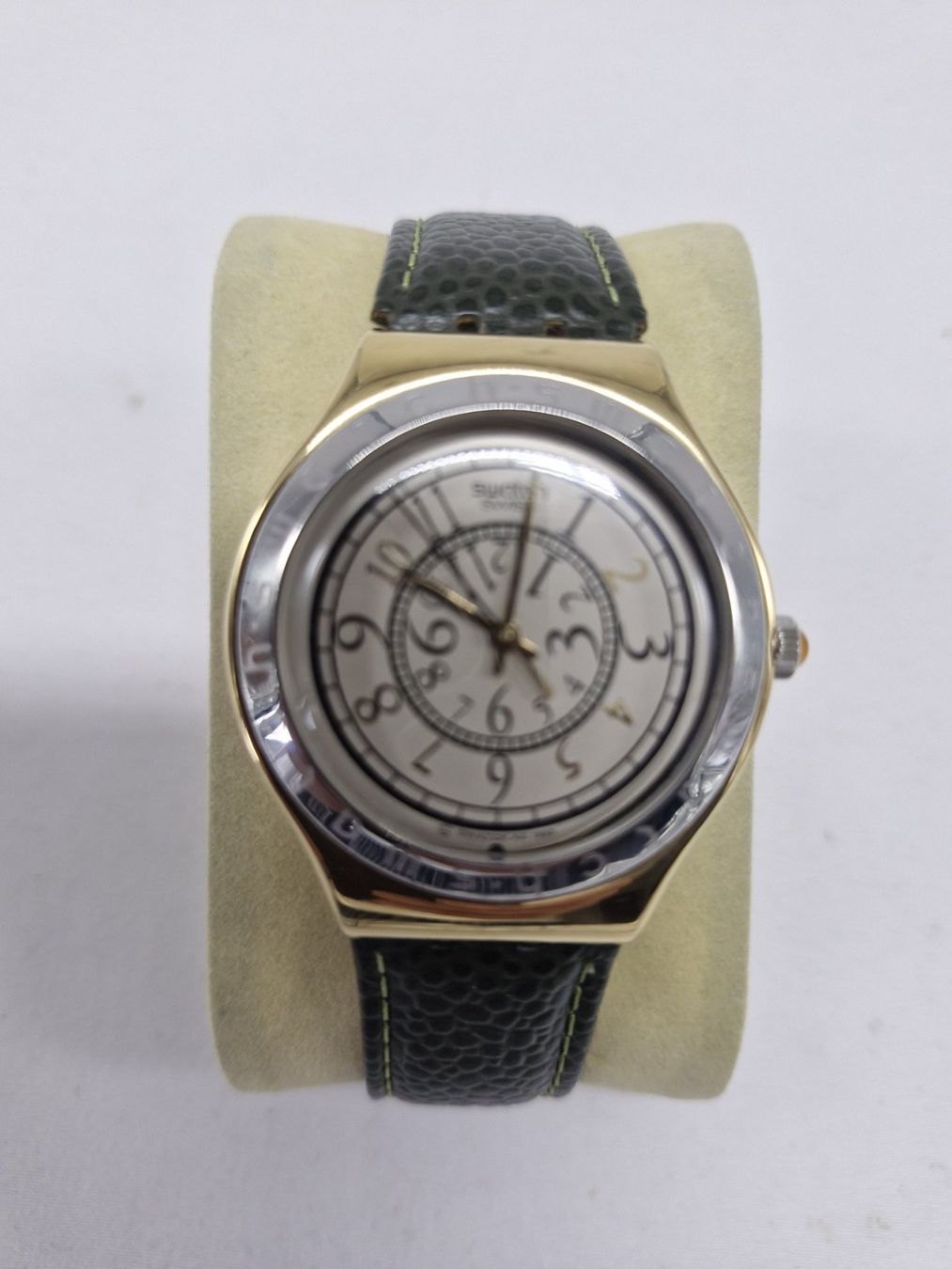 Swatch Orologi: SWATCH IRONY / GOLD – Usato da Bulle venduto da italicum 1
