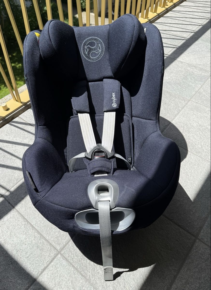Cybex Auto-Kindersitze: Autositz Cybex Reborder inkl. Basis – Gebraucht aus Näfels von man_wl6x