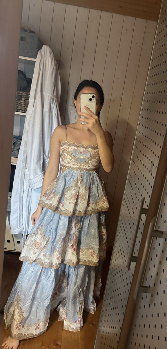 Kleider: Elegant Silk Maxi Dress – Neu (gemäss Beschreibung) aus St.Josefen von lop_lh8d 5