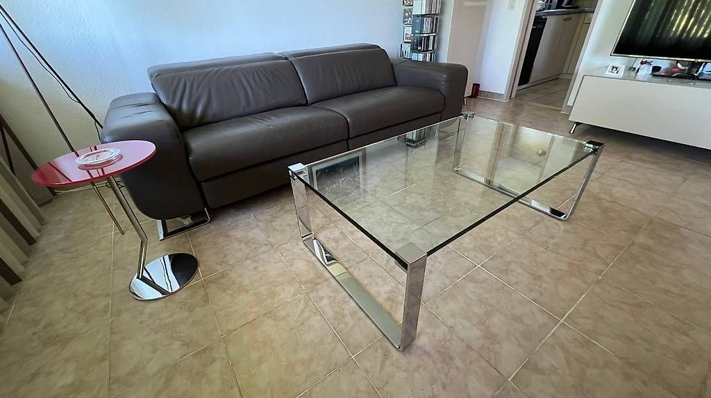 Tische: Couchtisch aus Glas – Gebraucht aus Basel von Soraya267