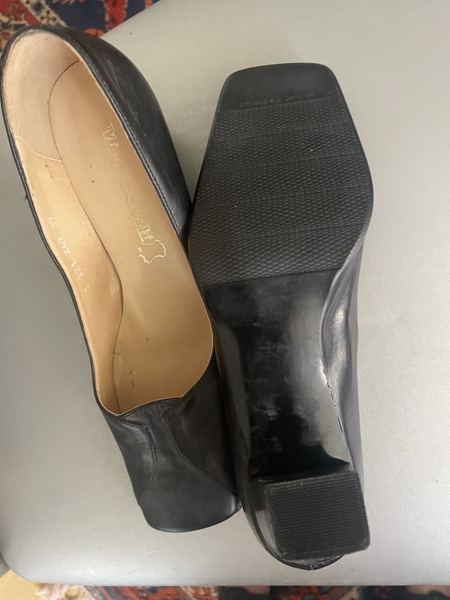 Scarpe da donna: Damenschuhe Leder schwarz Grösse 37 Mr. Joseph – Usato da Au/ZH venduto da markthallerapperswil 1