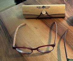 Edelweyes Holzbrille aus Österreich