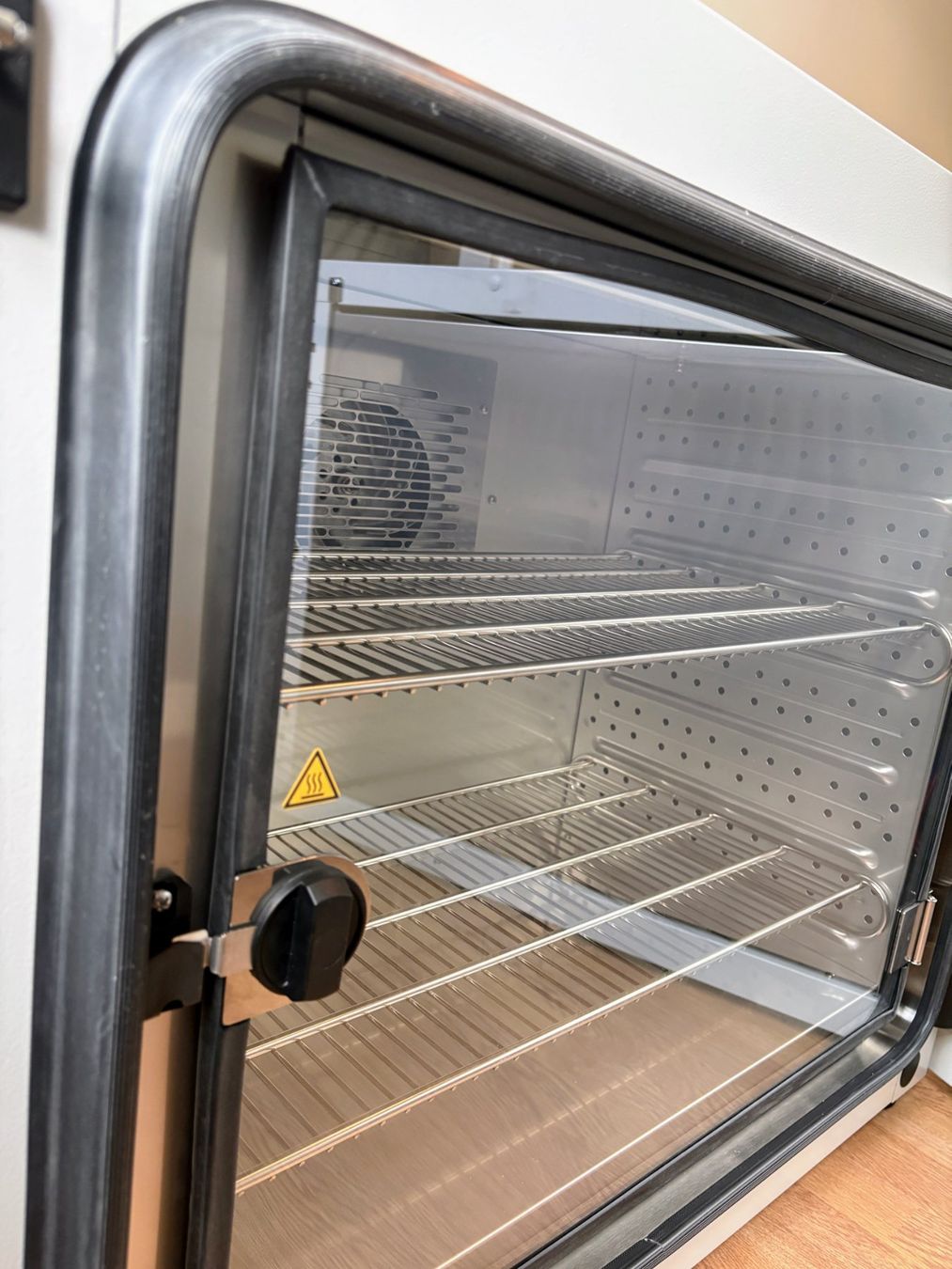 Sonstiges Tierzubehör: Kühlbrutschrank, Binder KT115, Peltiertechnik – Gebraucht aus Zug von andreas.gul 4