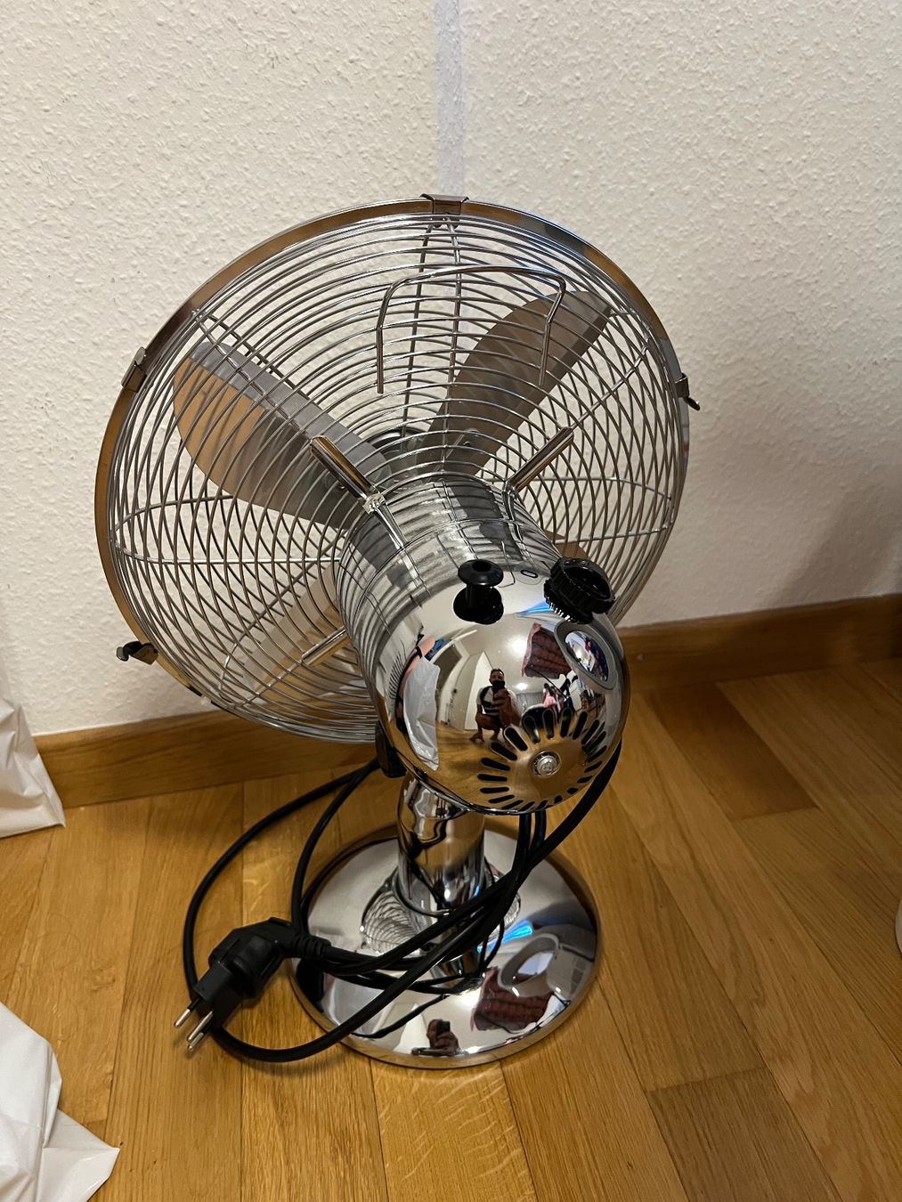 Ventilatoren: TRISTAR Tischventilator 58.6 dB, Durchmesser 30cm Silber – Gebraucht aus zürich von f_p 7