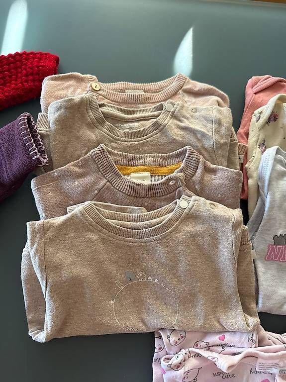 Lotti & Set di vestiti: Mädchen Babykleider Box Gr 62-68 – Usato da Hirzel venduto da IJ8810 3