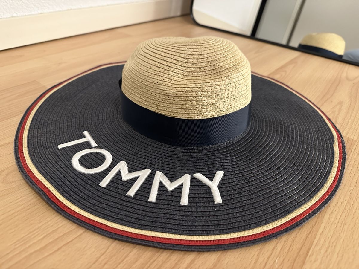 Tommy Hilfiger Copricapi, berretti & cappellini: Tommy Hilfiger Hut – Usato da Frauenfeld venduto da vanyllua 2