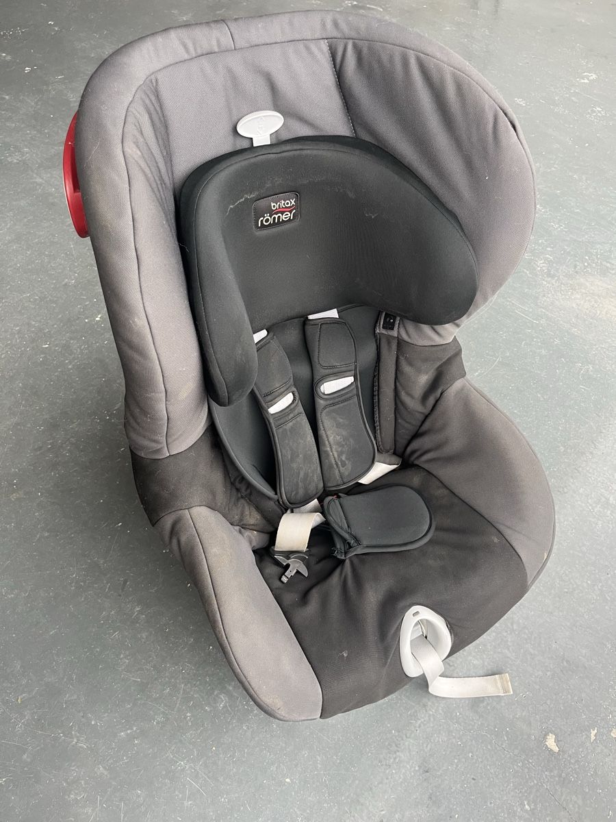 Britax Römer Seggiolini per auto: Kindersitz Römer Britax – Usato da Zuzgen venduto da Mrpropper417 3