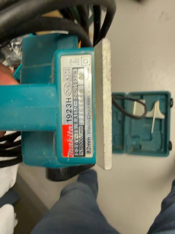 Tutte le macchine: Raboteuse électrique Makita  – Usato da Coppet venduto da m_m_nz2f 1