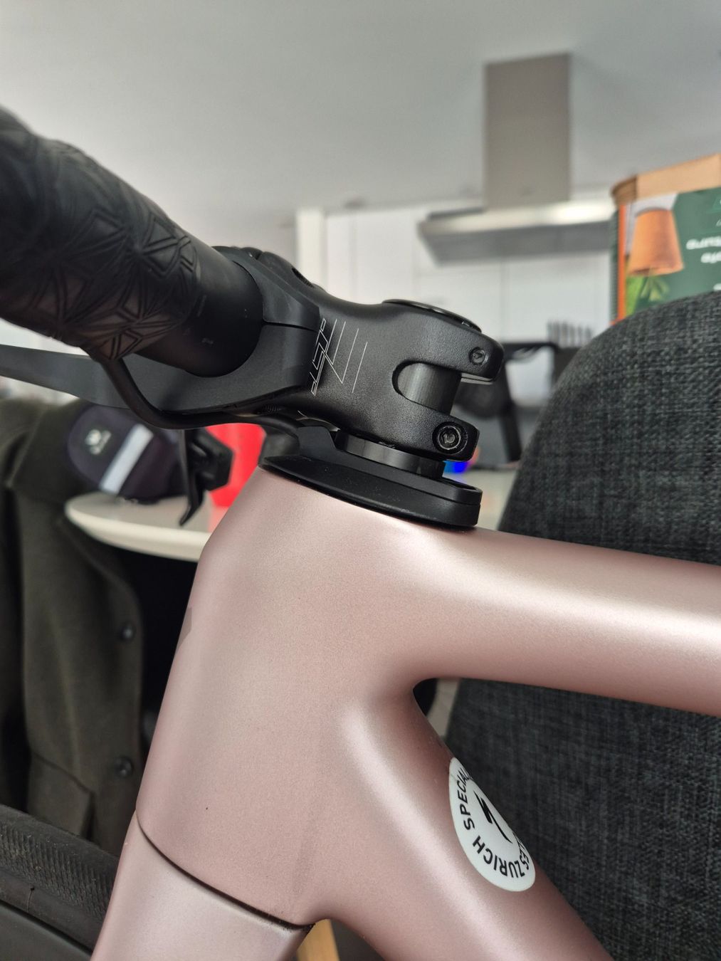 Specialized Biciclette: Specialized Tarmac SL8 Expert – Usato da Niederglatt ZH venduto da xmyhslr 4