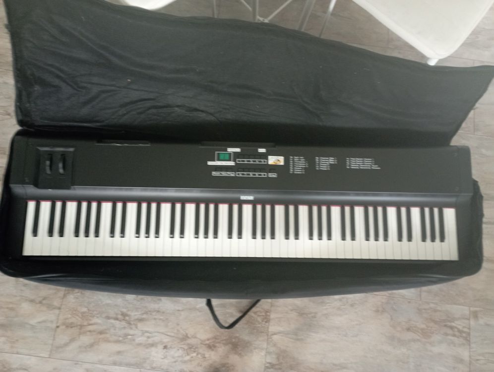 Piano Fatar Studio 90 plus Kaufen auf Ricardo