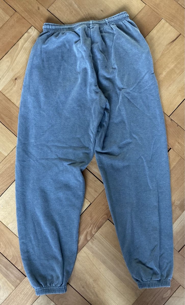 Urban Outfitters Pantaloni: Hosen iets frans Grösse S grau – Usato da Siselen BE venduto da -skylein- 3