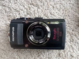 Olympus Stylus TG-4 Tough - compact étanche en parfait état