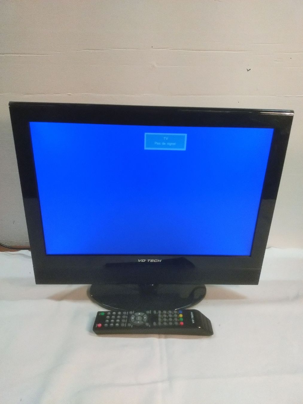 Televisori: Téléviseur VD TECH, LT1948, 48 cm  19' hdmi Retrogaming – Usato da Farvagny-le-Grand venduto da LaCaverne