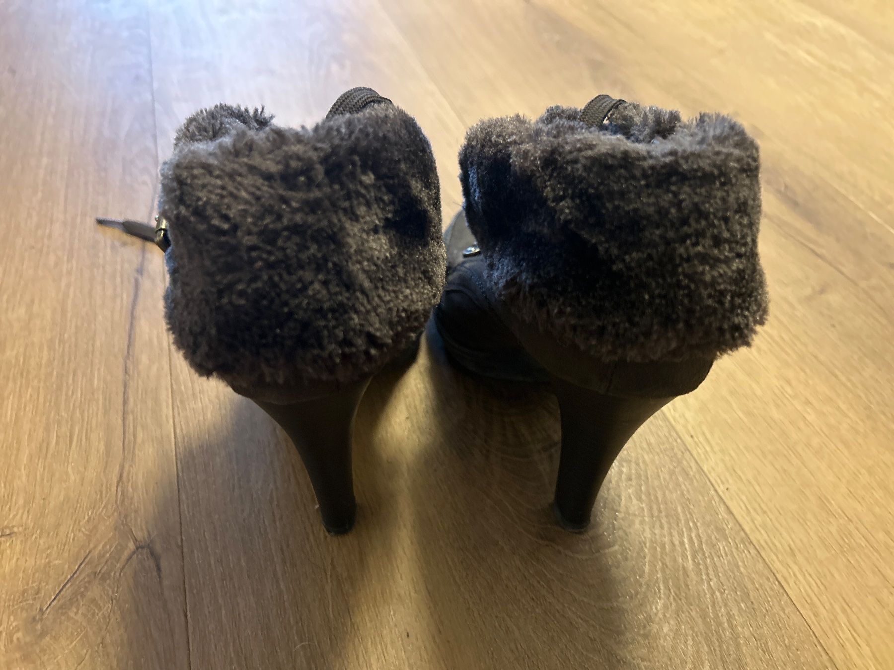 Scarpe da donna: Stiefeletten mit Absatz, Gr. 36 Top Zustand! – Usato da Regensdorf venduto da Spyke55 2