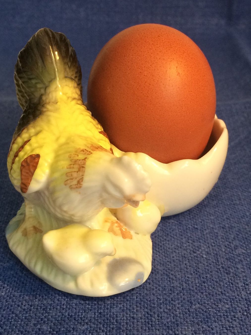 Sonstiges Geschirr: Ostern.  Eierbecher – Gebraucht aus Zürich von suschi04 2