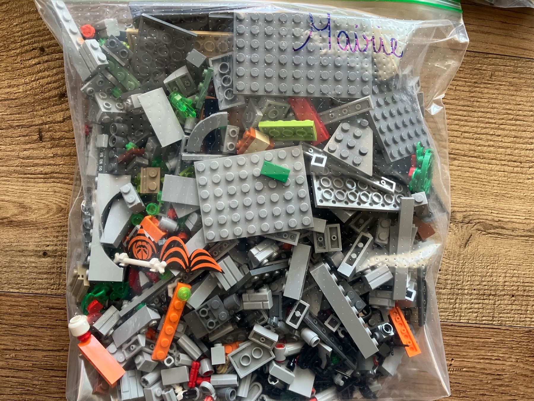 Lego Kit di costruzioni: LEGO 21351 The Nightmare Before Christmas – Usato da Châtel-St-Denis venduto da Lestresorsdugrenier 4