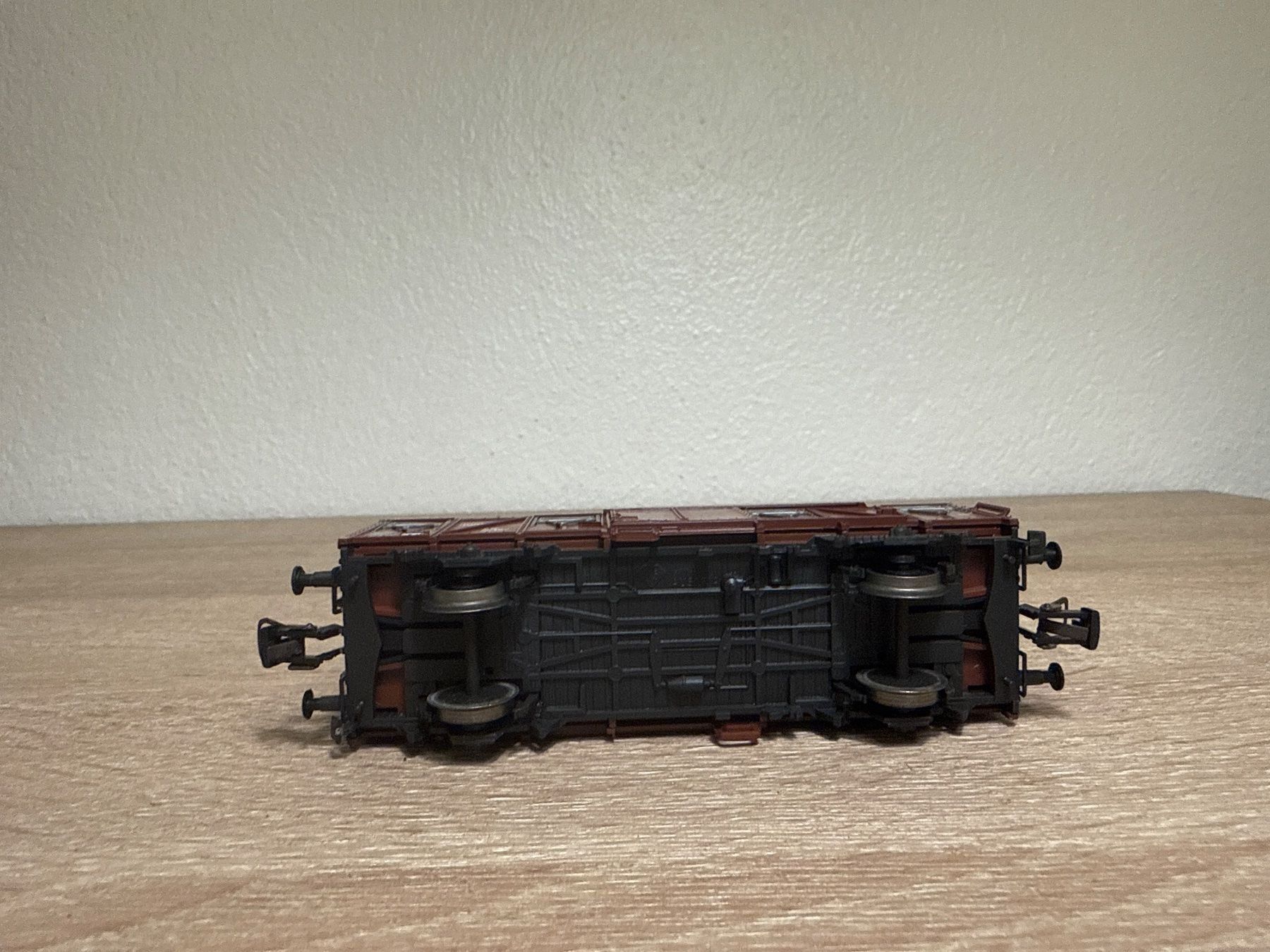 Roco Modelleisenbahnen: Roco Güterwagen DB H0 (92) – Gebraucht aus St-Aubin-Sauges von Lo_Go 4