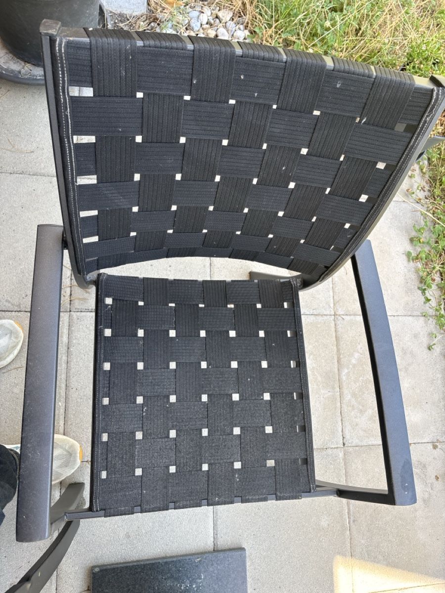 Tischset: Gartentisch mit 4 Stühle – Gebraucht aus Winterthur von Pescheweber 2