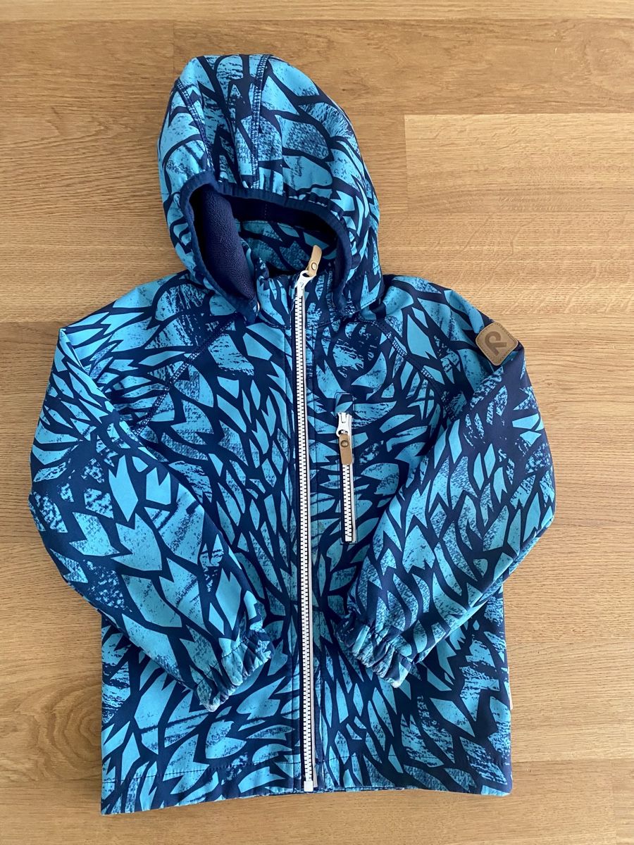 Reima Giacche & Cappotti: Reima Softshelljacke - Gr. 110 – Usato da Frenkendorf venduto da Kompasskind