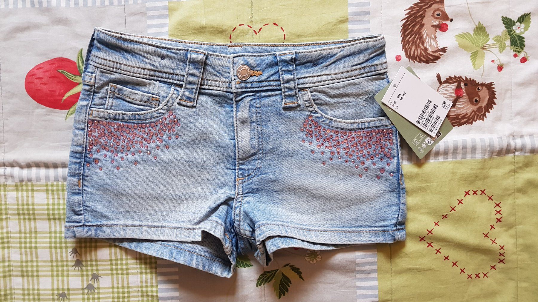H&M Pantaloni: Neue Jeans Shorts Gr.146 – Nuovo e nell'imballaggio originale da Luzern venduto da silvermoon12