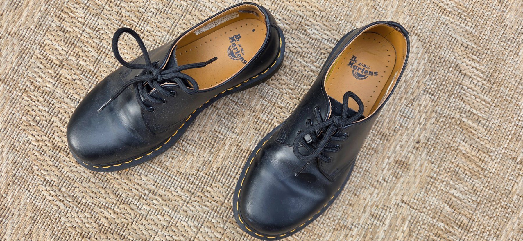 Dr. Martens Scarpe da uomo: Halbschuhe original Doc Martens, Gr. 37 – Usato da Oberwangen b. Bern venduto da Levidog 2