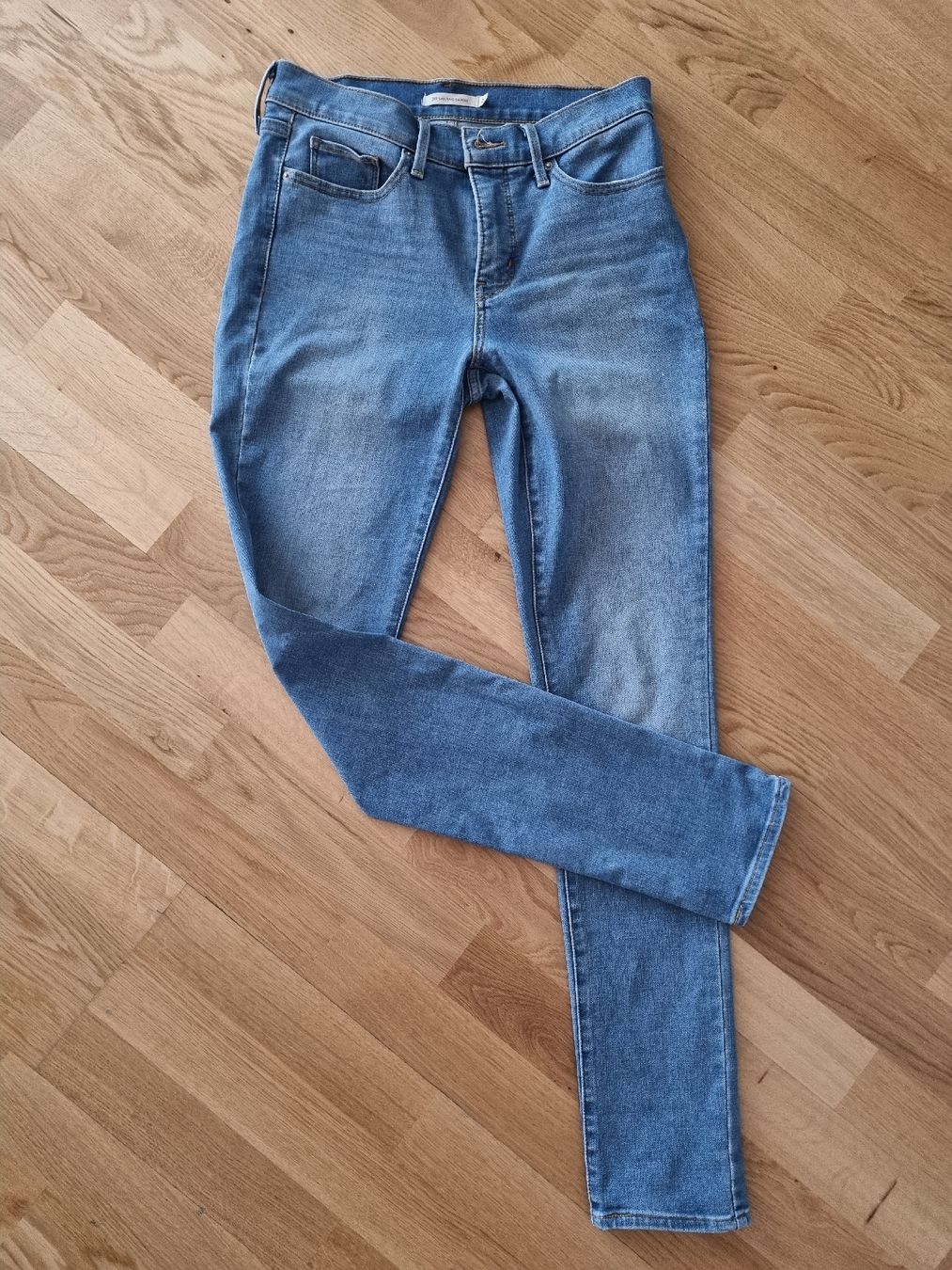 Levi's Jeans: levis – Usato da Bern venduto da Ana0144