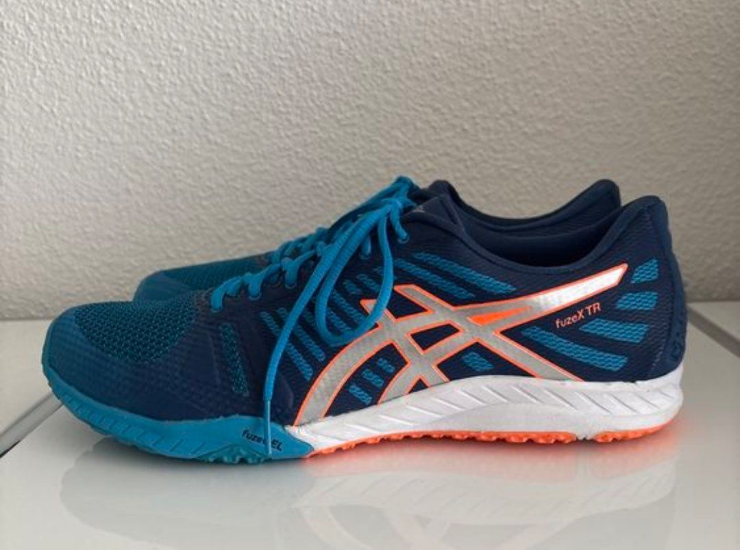 Asics Scarpe da uomo: Asics Training Schuhe (S613N) Gr. 43.5 – Usato da Zürich venduto da Yamiyam8 2