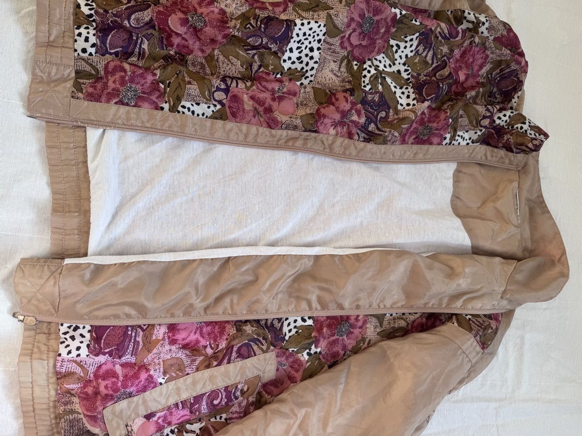 Giacche: Vintage floral jacket – Usato da Zürich venduto da cam_kcc7 5
