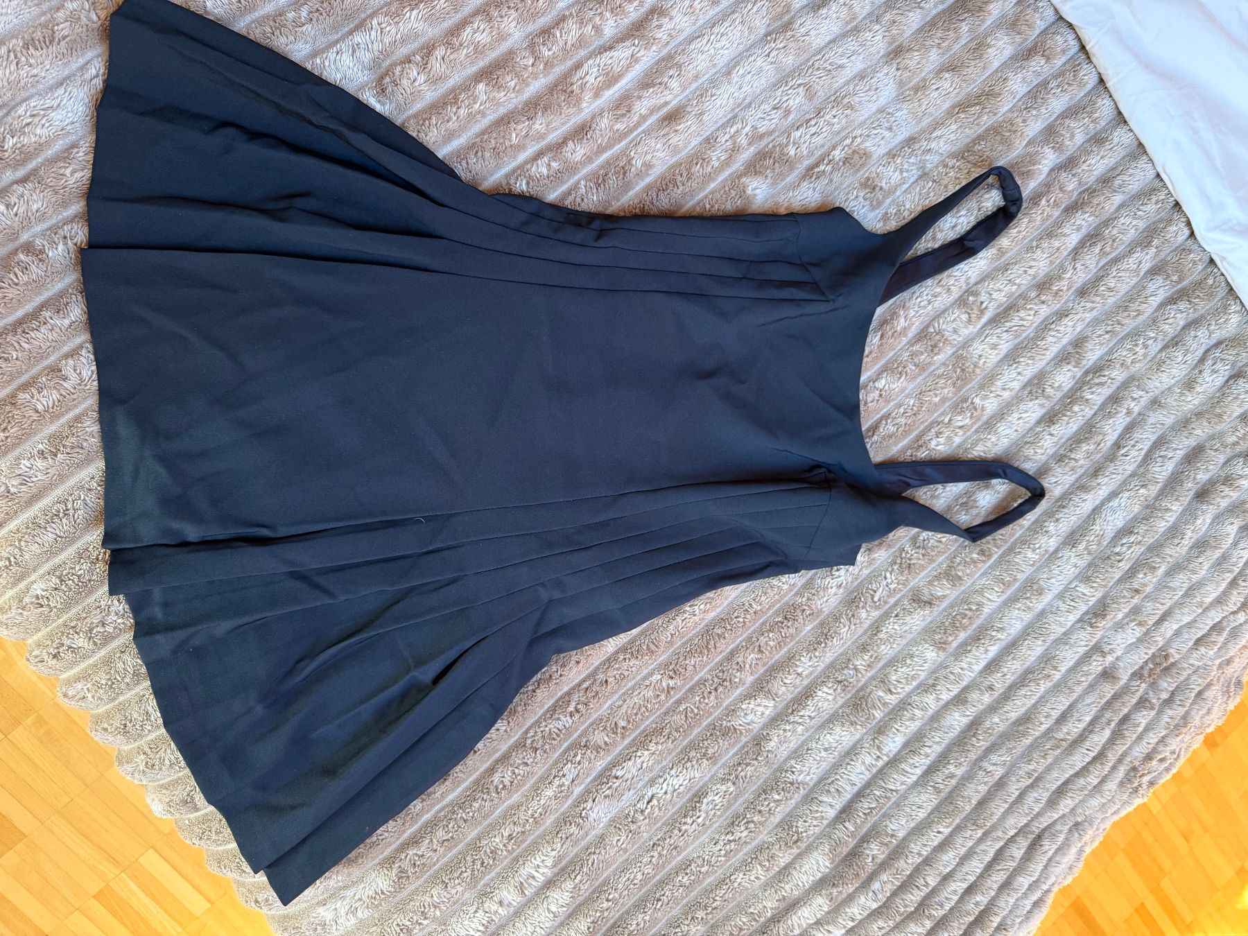 Zara Vestiti: Robe noir - ZARA – Nuovo (secondo la descrizione) da Pully venduto da Vckbrd