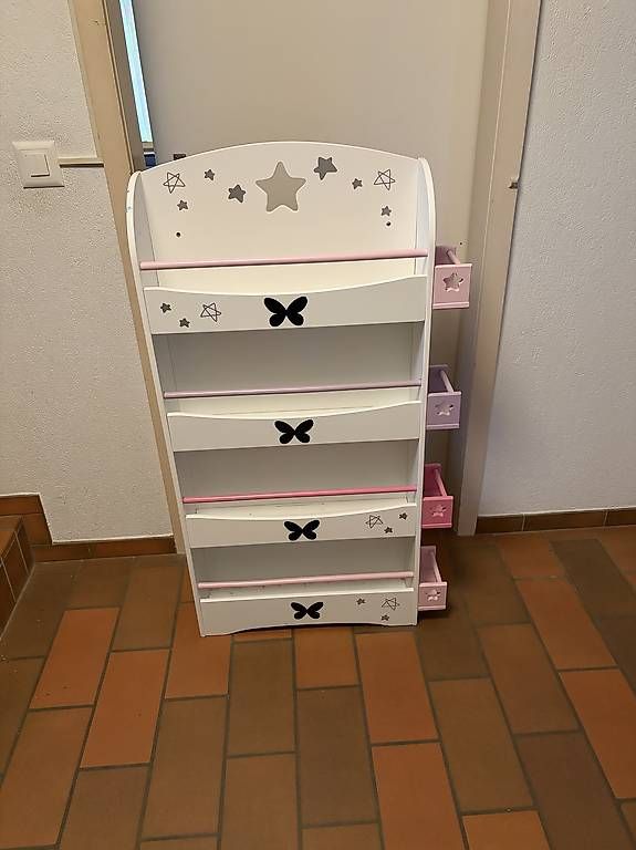 Scaffali: Büchergestell für Kinder / Mädchen – Usato da Dinhard venduto da Raff1986
