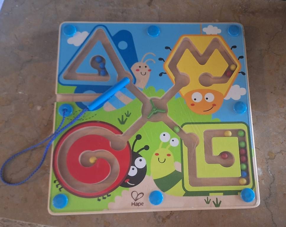 Hape Giochi: Jeu aimanté Labyrinthe en bois Hape – Usato da La Chaux-de-Fonds venduto da kellina