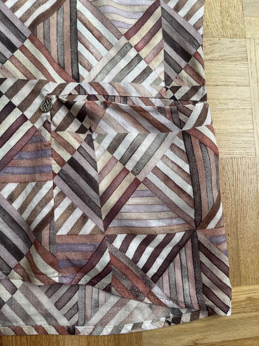 Nile Camicette: Bluse NILE geometrisch gemustert Grösse XL Lyocell – Usato da Zürich venduto da Kleanthy 4