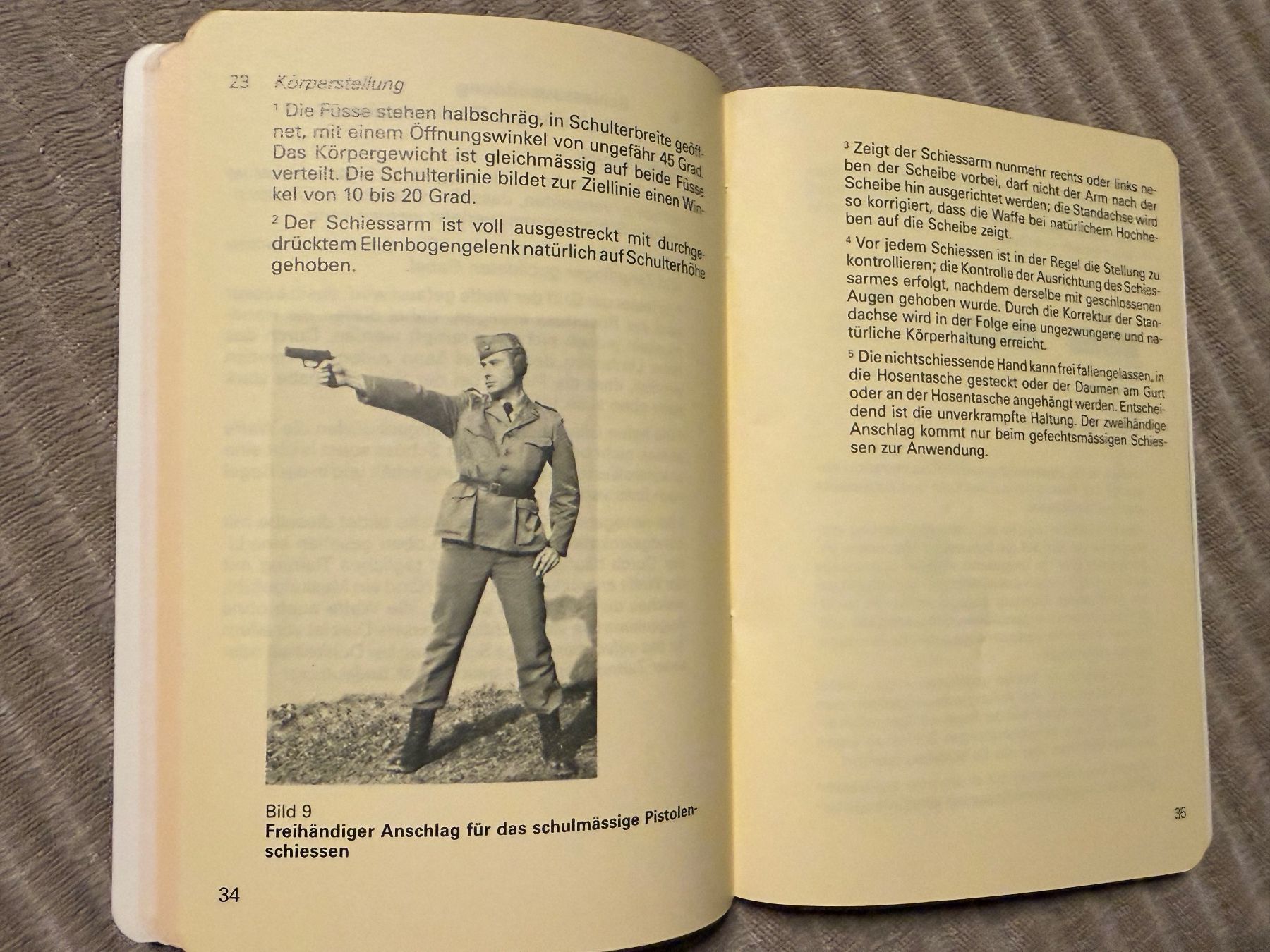 Bücher: Reglement: Die Pistolen - Schweizer Armee – Gebraucht aus Brütten von Hst1 6