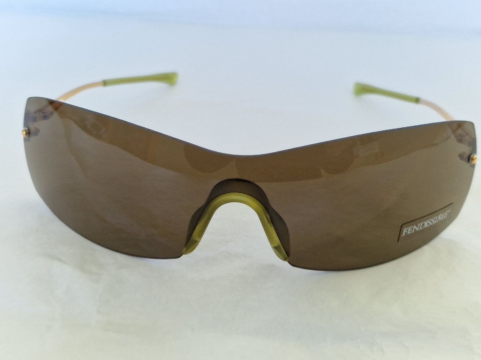 Fendi Occhiali & Lenti: FENDI  JUGENDTLICHE  SONNENBRILLE – Nuovo e nell'imballaggio originale da Aadorf venduto da condor35 4