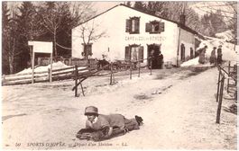 Sports d'hiver - Départ d'un SKELETON (mit FRAU) ca. 1910