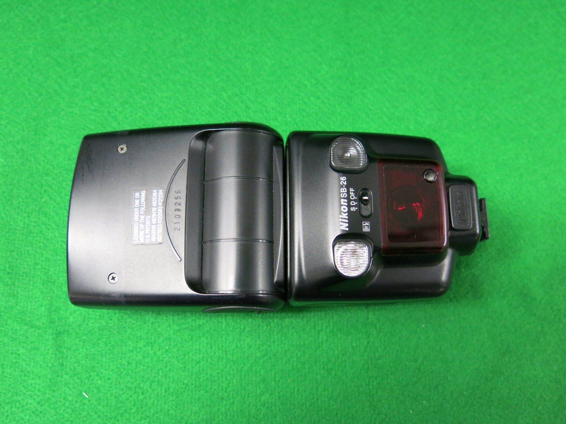 Nikon Flash: Blitzgerät Nikon Speedlight SB26 – Usato da Bösingen venduto da Ruffus111