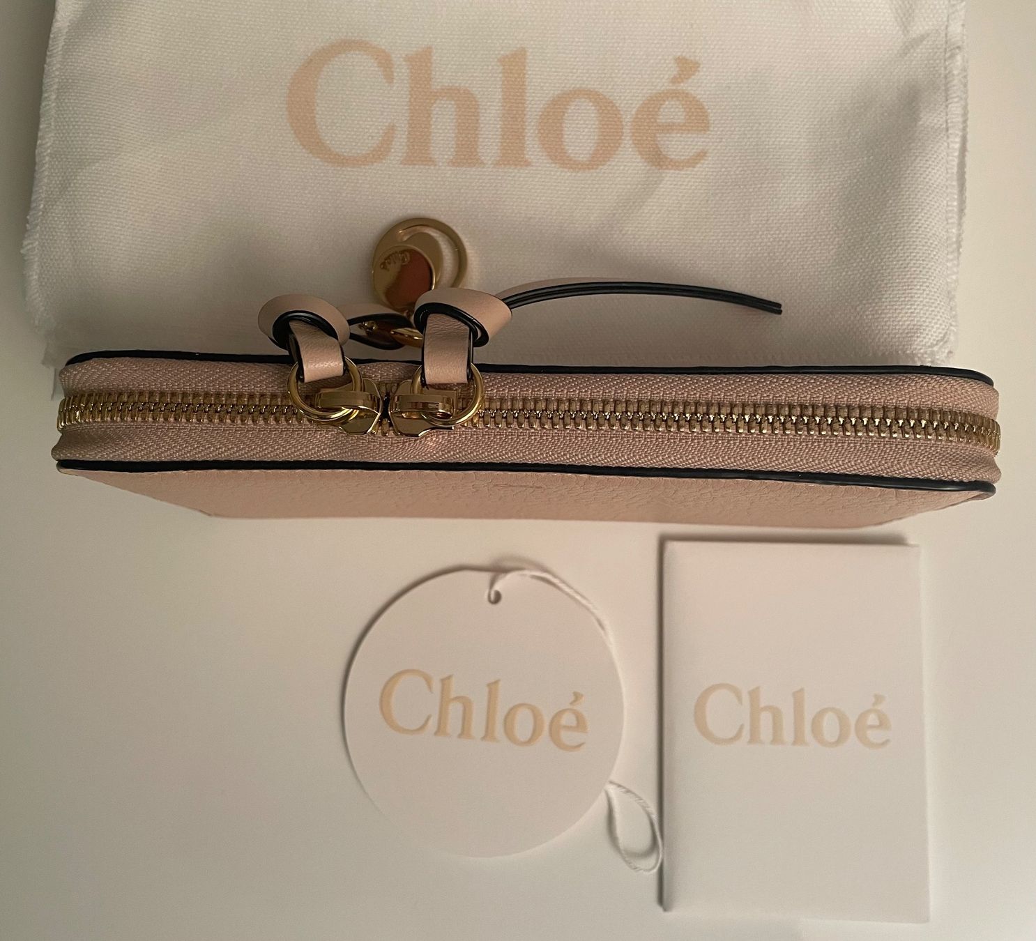 Chloé Portamonete: Chloé Alphabet Portemonnaie – Nuovo e nell'imballaggio originale da Benken ZH venduto da Mistery5 1