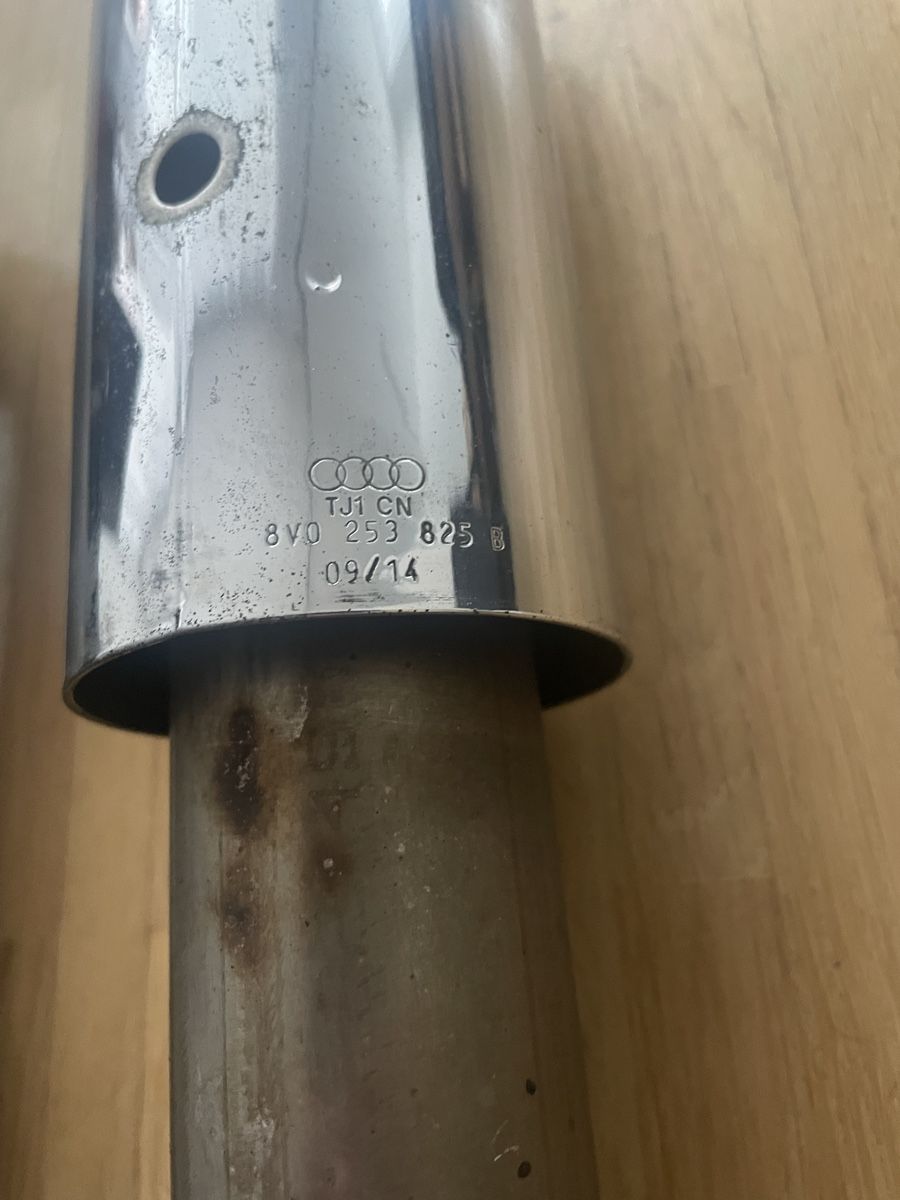 Audi Échappements: Auspuffendrohre Audi – D'occasion à Limpach par NLA1939 4