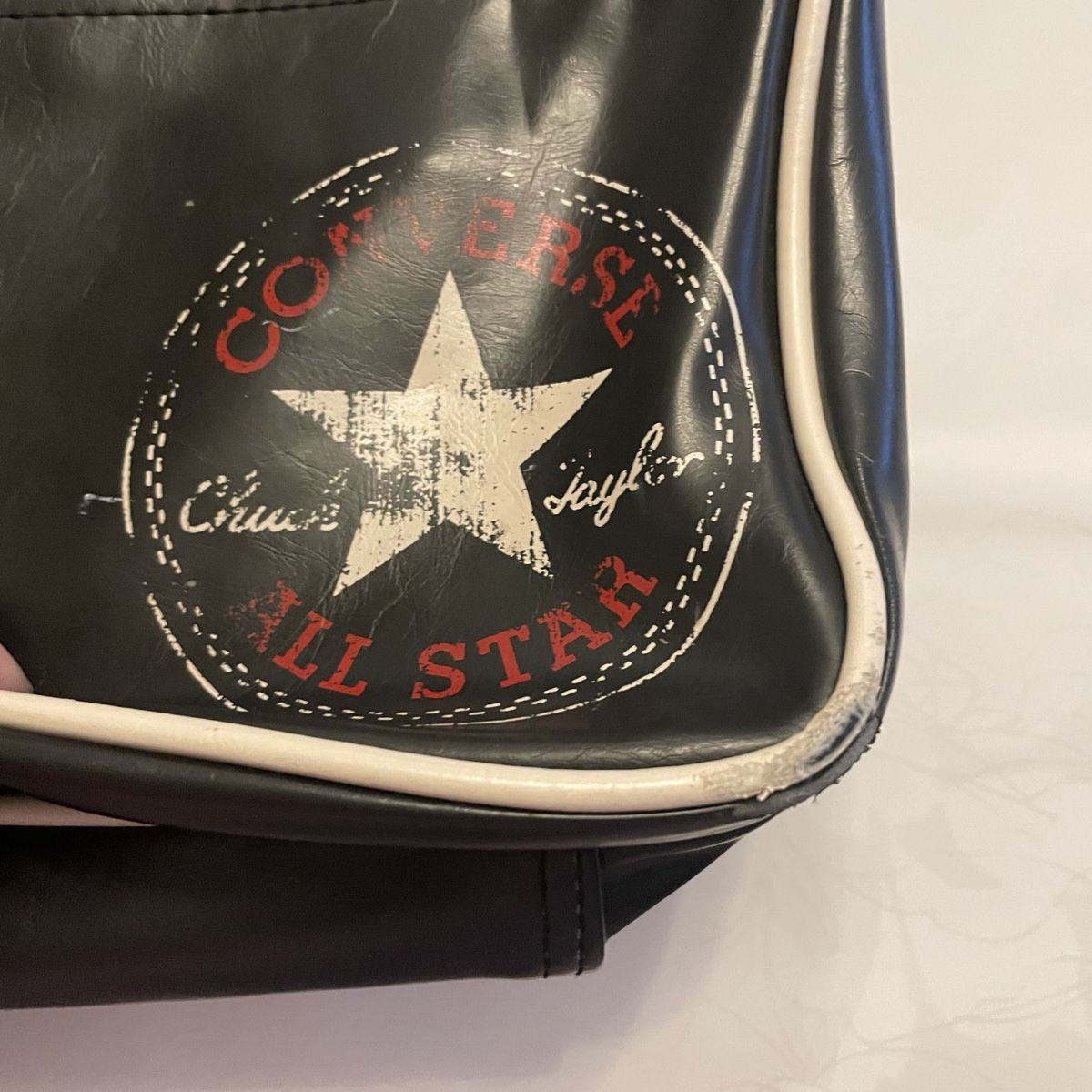 Converse Borse: Converse Allstar Umhängetasche, schwarz, lederimitat – Usato da Bellach venduto da Lapislazuli_blues 1